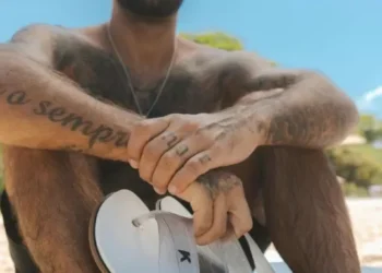 Pedro Scooby lamenta morte do pai e fala que não atendeu a última ligação