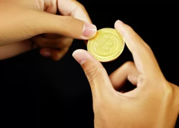 “Desmistificando as Finanças: A Importância do Dinheiro na Sociedade”