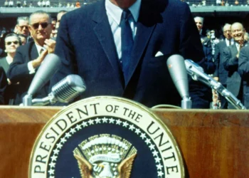 “A importância da Política na sociedade”