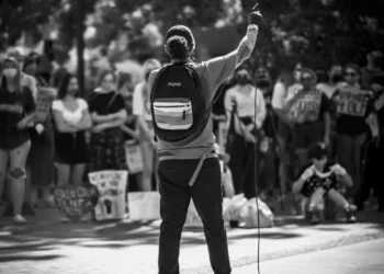 “Experiências positivas na política: inspiração para uma sociedade justa”