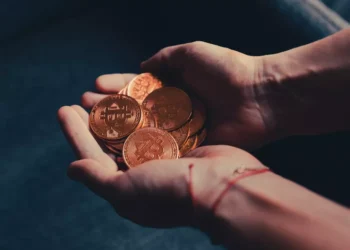 “Teodoro Bastos de Almeida e o Banco Nacional de Angola: Experiências Positivas”