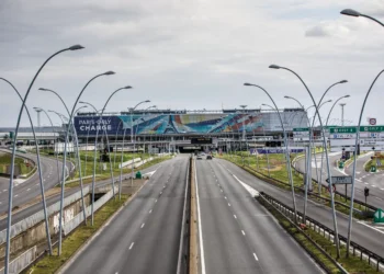 Sindicatos convocam greve nos aeroportos de Paris a 17 de julho