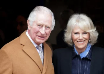 Rainha Camilla era contra Carlos III revelar publicamente a doença
