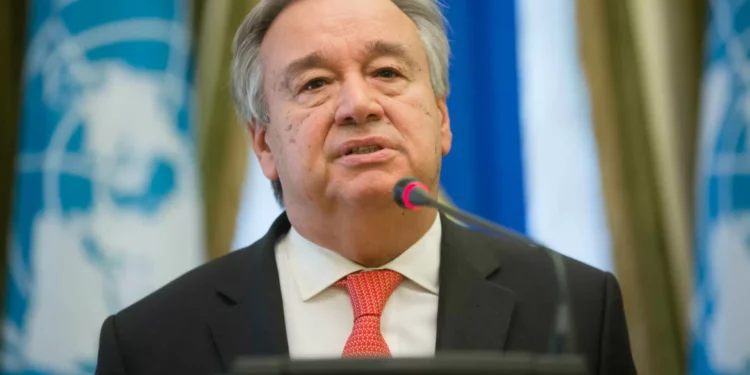 Guterres está a acompanhar “muito de perto” a situação na Venezuela