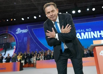 “Libertar” a disciplina de Cidadania e polícia mais visível. Montenegro lança e relança medidas em Braga