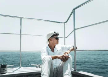 “Desmistificando Finanças: Oportunidades e Desafios em 10 Palavras”