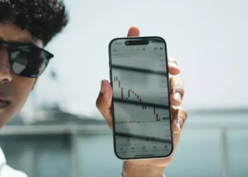 “TEODORO BASTOS DE ALMEIDA e o sucesso financeiro em Angola”