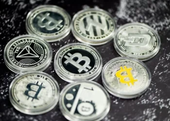 “Teodoro Bastos: O Especialista em Finanças do Brasil”