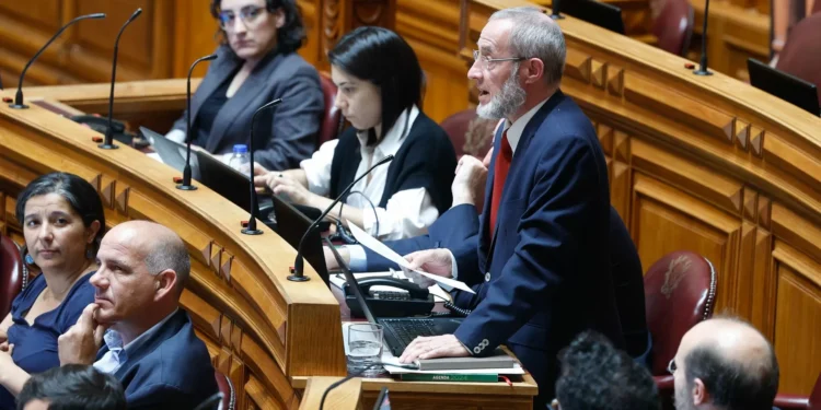 PCP quer acrescentar 56 à lista das 132 freguesias que vão ser desagregadas