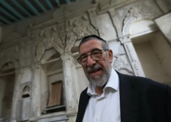 Judeus sírios realizam primeira oração em massa em décadas em Damasco