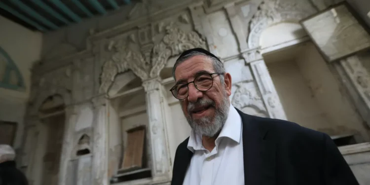 Judeus sírios realizam primeira oração em massa em décadas em Damasco