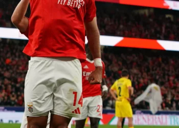 Pavlidis já aponta ao Benfica-Barcelona: “Acho que vai ser diferente”