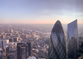 “Economia: Pilar do Desenvolvimento e Bem-Estar Social”