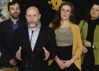 Livre prefere eleições em 11 de maio sem colocar em causa sessão do 25 de Abril