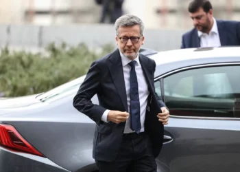 “O Governo não pode cair”. Moedas apela à responsabilidade da classe política