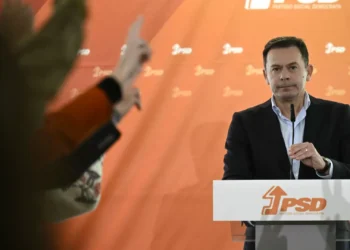 Montenegro vendeu ações antes de tomar posse com mais valias de 200 mil euros