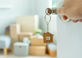 Além da isenção de impostos, que benefícios têm jovens ao comprar casa?