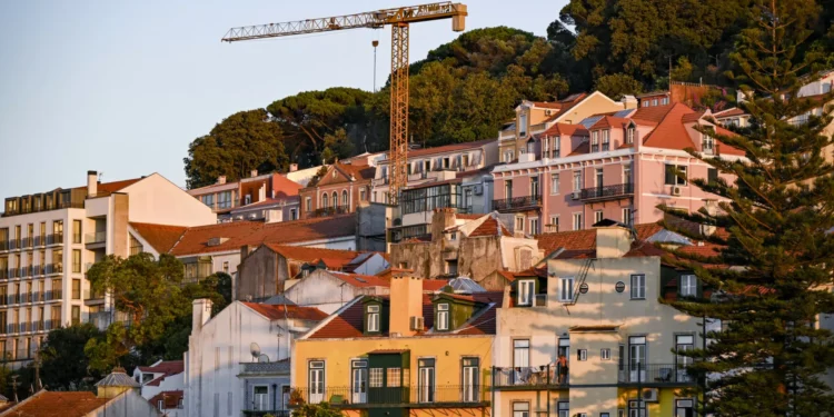 Lisboa avaliará compra de imóveis do Governo com potencial de habitação
