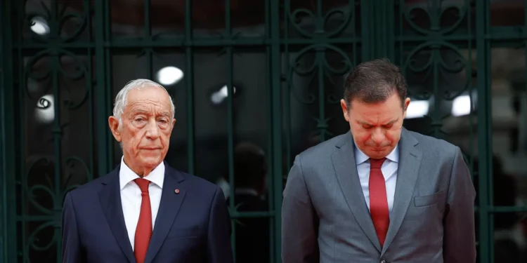 Marcelo apressa saída de evento para se informar sobre saúde de Montenegro