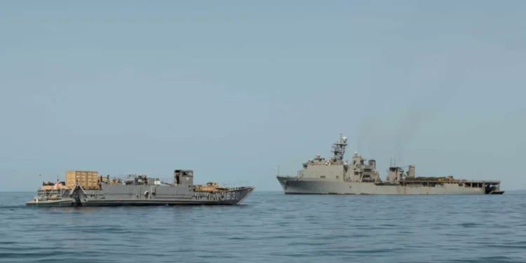 Médio Oriente. China, Irão e Rússia realizam exercícios navais conjuntos