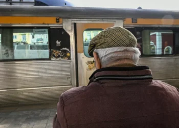 CP aumenta oferta na Linha de Cascais nas horas de ponta a partir de hoje