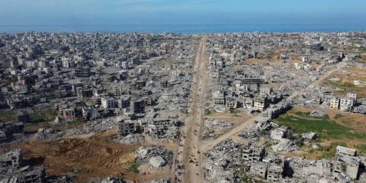 Forças israelitas dizem ter intercetado projéteis de Gaza e míssil do Iémen