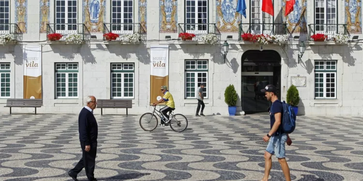 PS (de novo) à procura de candidato para Cascais. Siza Vieira coloca-se fora da corrida autárquica