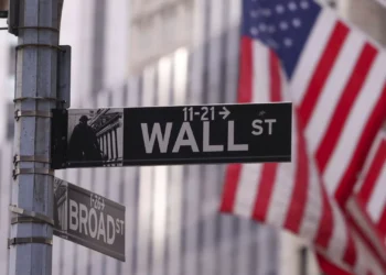 Wall Street em forte alta. Política comercial mais flexível é impulso