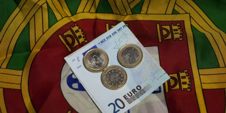 Juros da dívida de Portugal sobem a dois, a cinco e a 10 anos