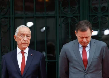 Marcelo recebeu Montenegro antes de moção de censura