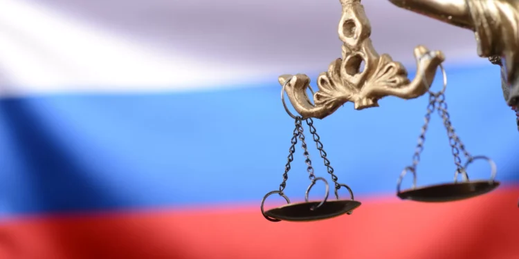 Russa condenada após vizinha denunciar publicações sobre exército