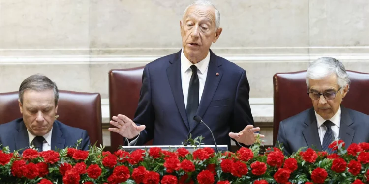 Marcelo. “O que tem Francisco a ver com o 25 de Abril? Tudo! Tudo! Tudo!”