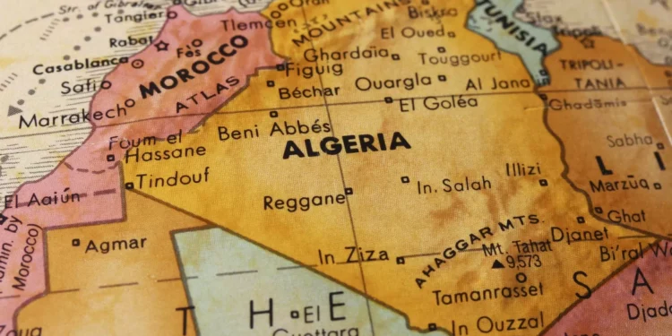 Argélia apela a uma estratégia comum em África contra a desinformação