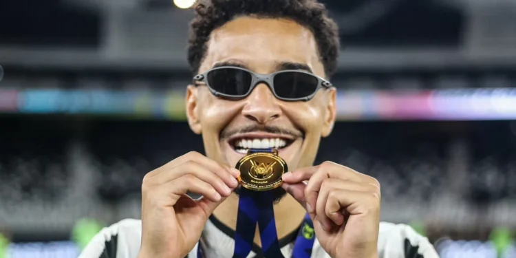 Botafogo anuncia renovação com campeão da Libertadores