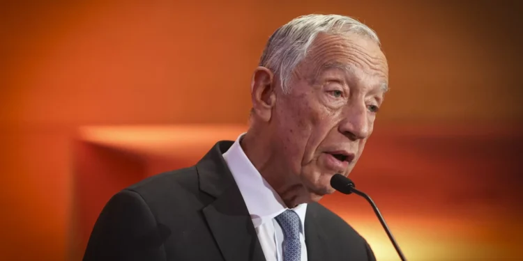 Marcelo encontra-se com comunidade cigana e apela a “diálogo recíproco rumo à inclusão”