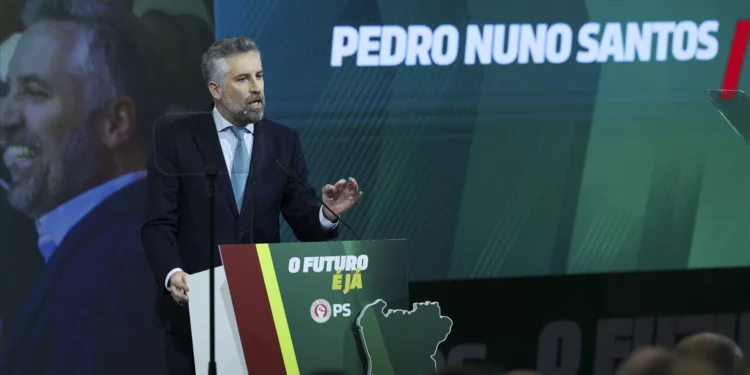 Pedro Nuno Santos admite que metade do que Montenegro disse é verdade