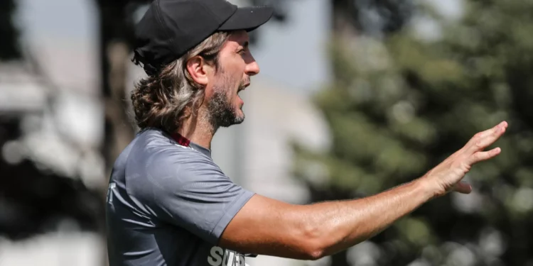 Palmeiras visita o Sporting Cristal em baixa na temporada