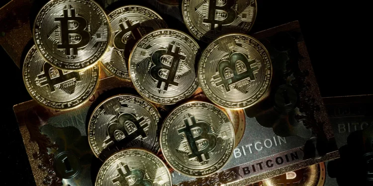 Bitcoin sobe 2% e supera os 95.000 dólares quase dois meses depois