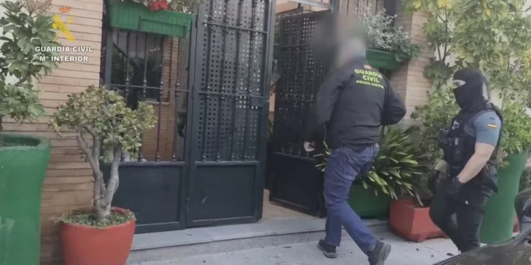 Mãe prostituía filhos na própria casa em Huelva. Há seis detidos