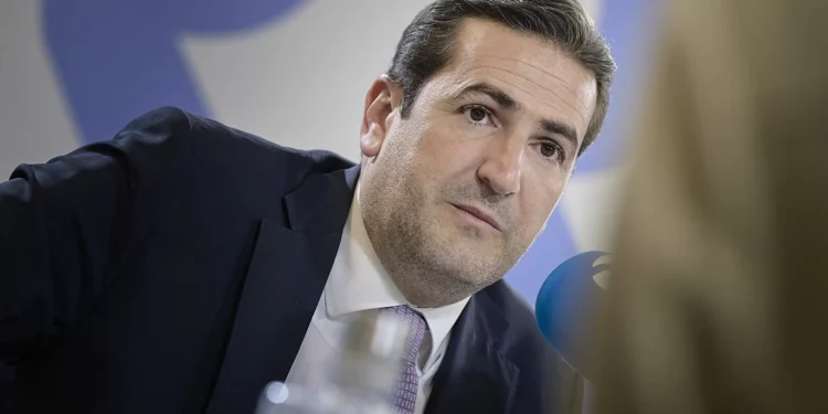 PSD acredita que luto nacional não é “compaginável” com festa do 25 de Abril em São Bento