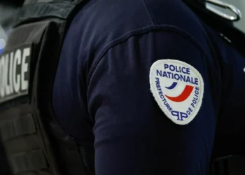 Menino de 5 anos morre após ingerir cocaína. Namorado da mãe detido