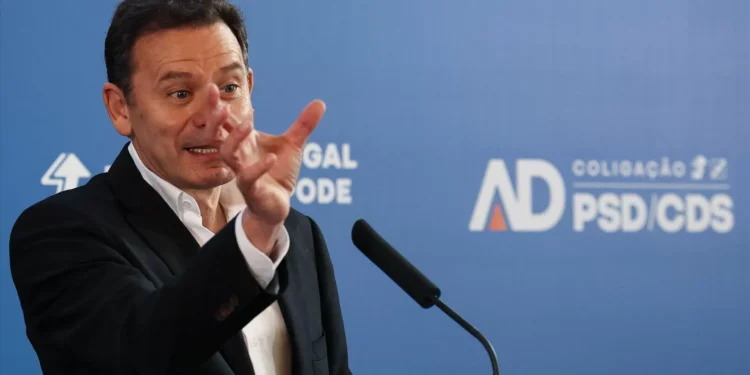 Montenegro diz que ausência ou redução de reembolso de IRS é “por uma boa razão”