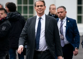 Secretário do Tesouro dos EUA nega que tarifas levem a “recessão”