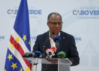 Cabo Verde condecora presidente do BAD na inauguração de parque tecnológico