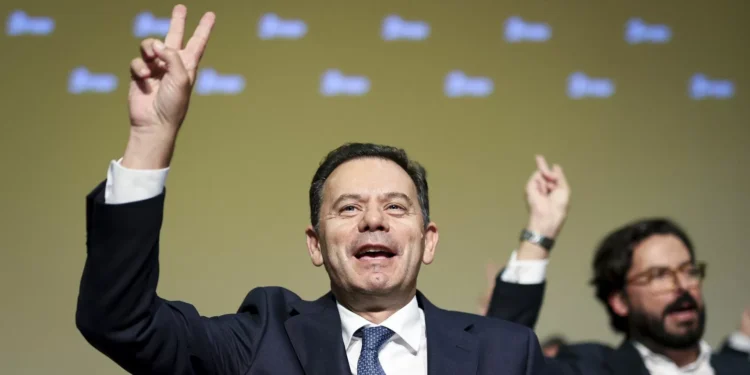 Montenegro propõe apoio do PSD a Marques Mendes nas Presidenciais