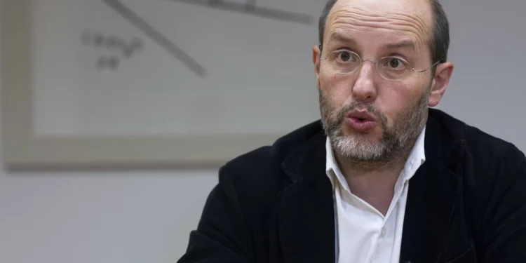 Está tudo em jogo porque Esquerda e Direita estão “taco a taco”