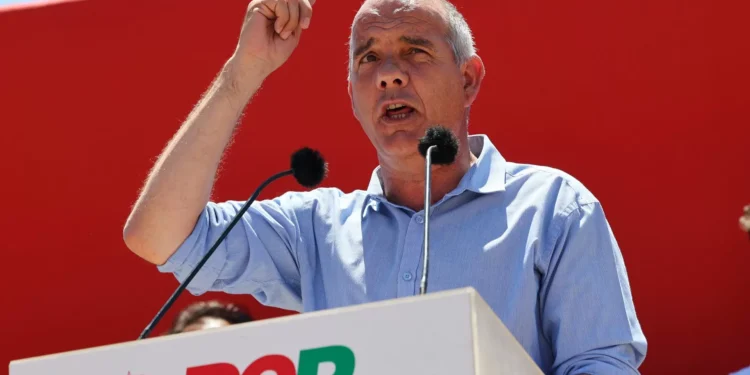 PCP alerta que os que votaram na direita vão ser “principais vítimas”