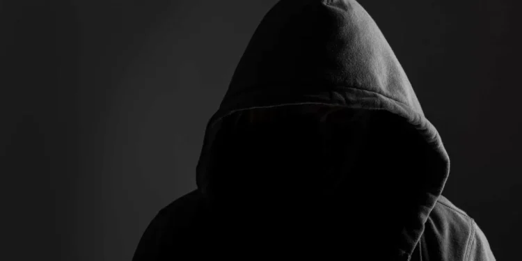 “Lutei muito”. Jovem implora que assaltantes devolvam telemóvel roubado