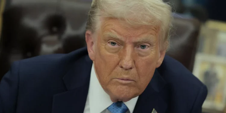 Administração Trump pede ao Supremo que permita deportação de 200 venezuelanos