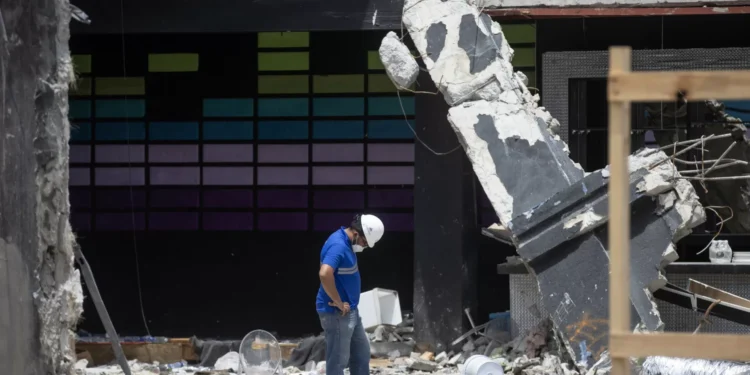 Autoridades dominicanas atualizam para 233 o número de mortos em discoteca